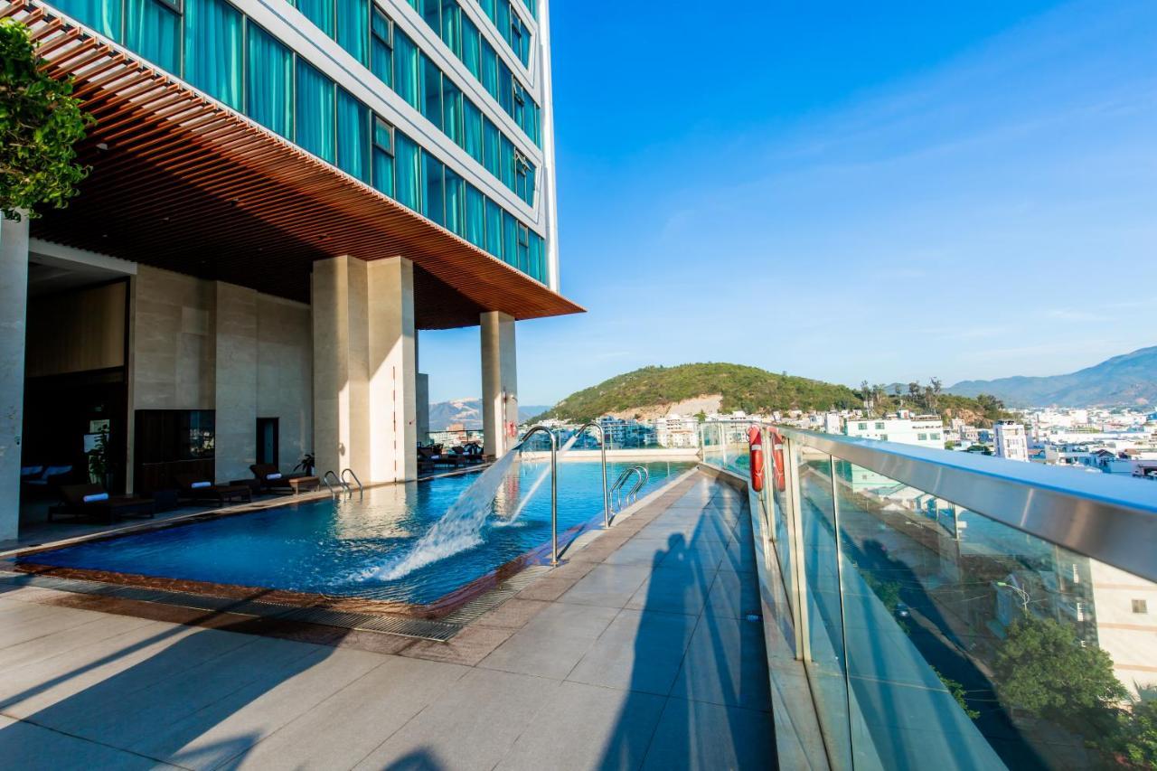เมืองทั่ญ ลักชัวรี เวียนเจียว ญาจาง โฮเทล Hotel ภายนอก รูปภาพ