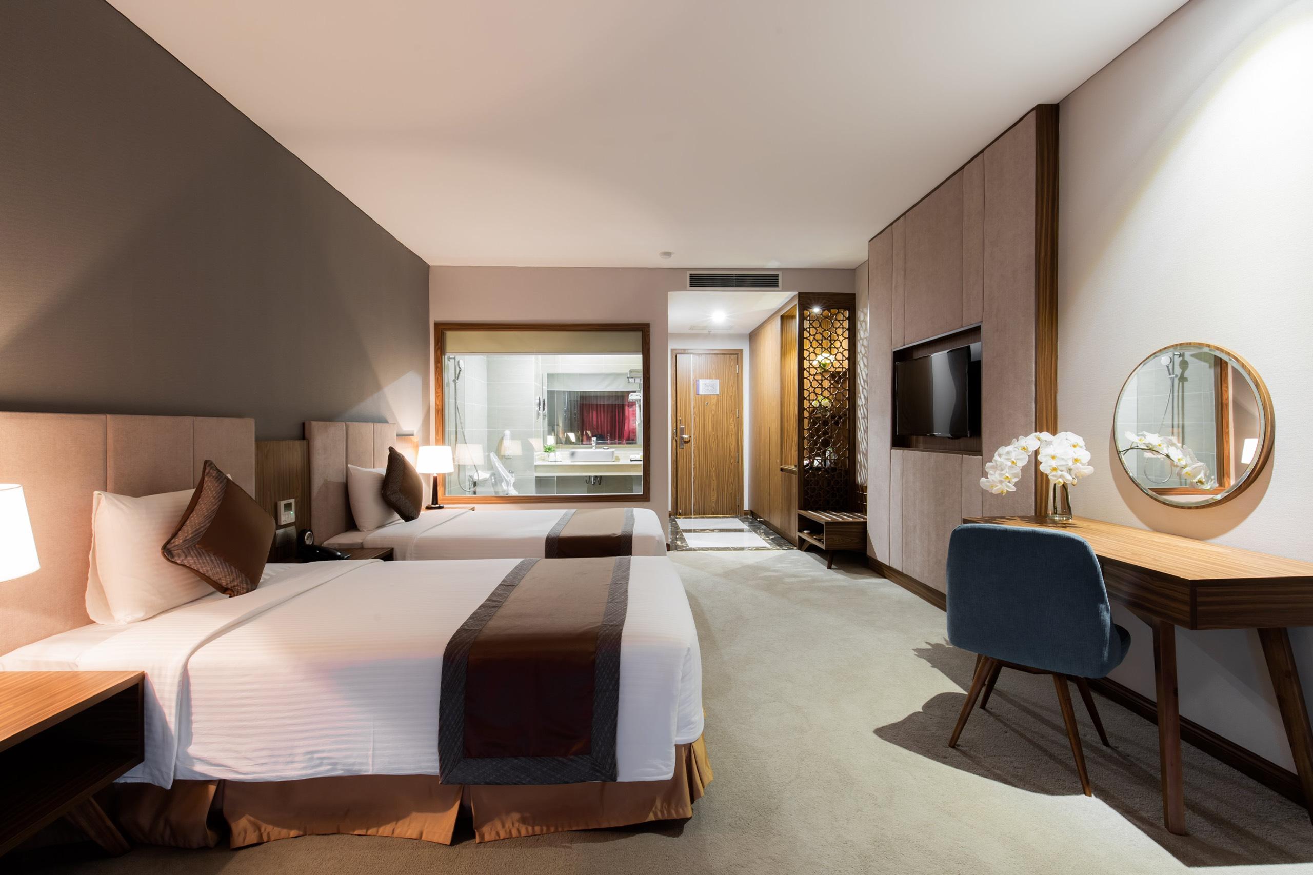 เมืองทั่ญ ลักชัวรี เวียนเจียว ญาจาง โฮเทล Hotel ภายนอก รูปภาพ