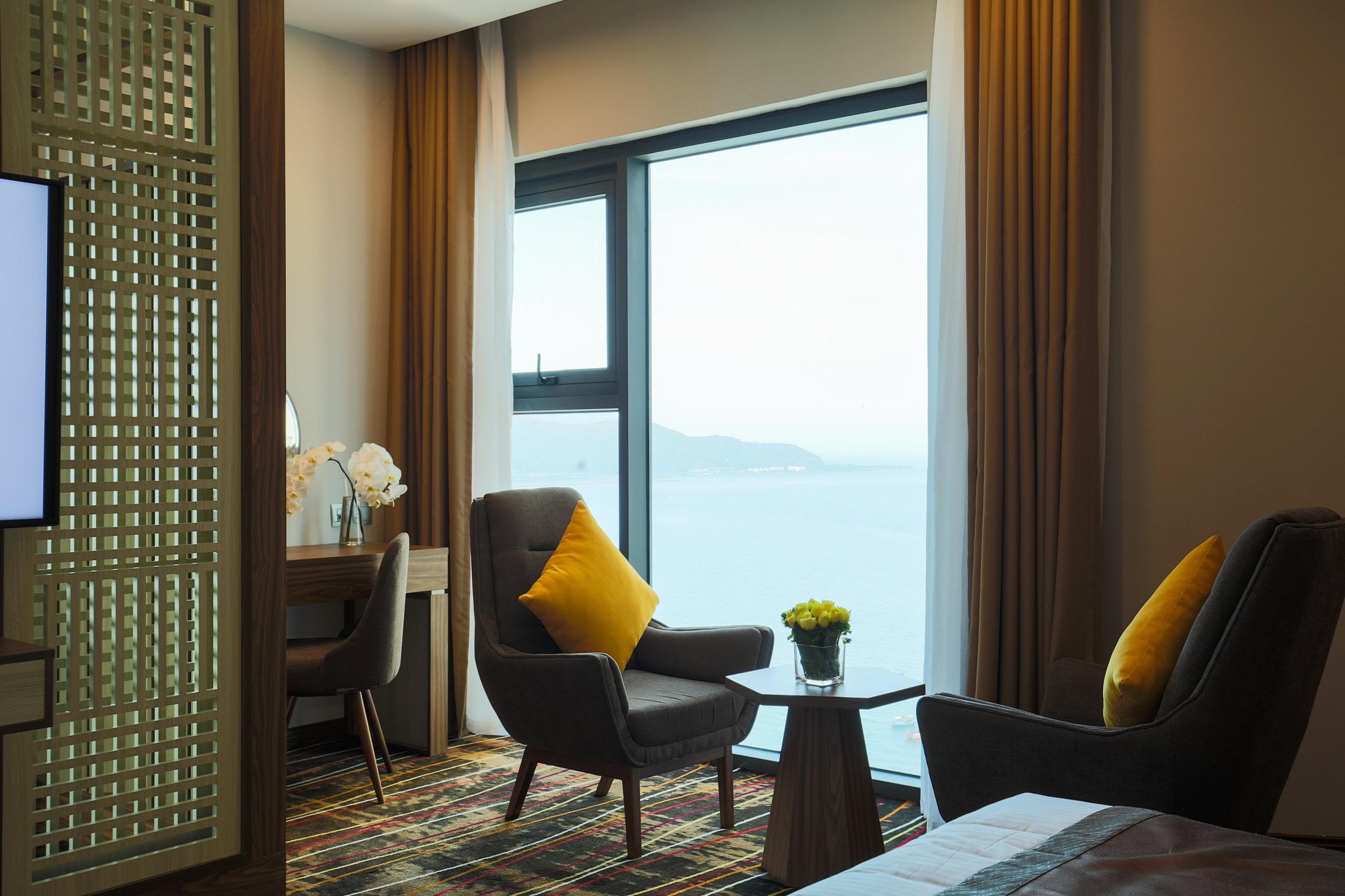 เมืองทั่ญ ลักชัวรี เวียนเจียว ญาจาง โฮเทล Hotel ภายนอก รูปภาพ