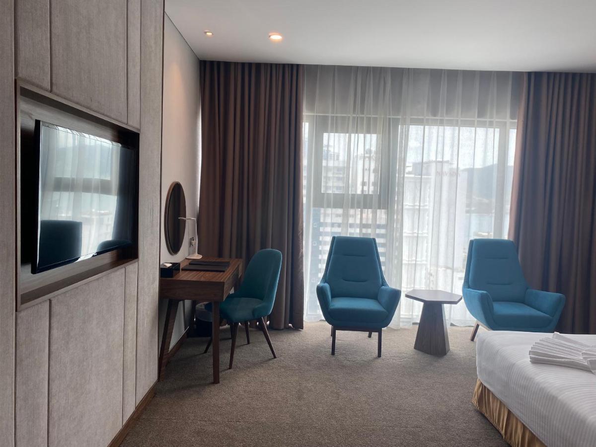 เมืองทั่ญ ลักชัวรี เวียนเจียว ญาจาง โฮเทล Hotel ภายนอก รูปภาพ