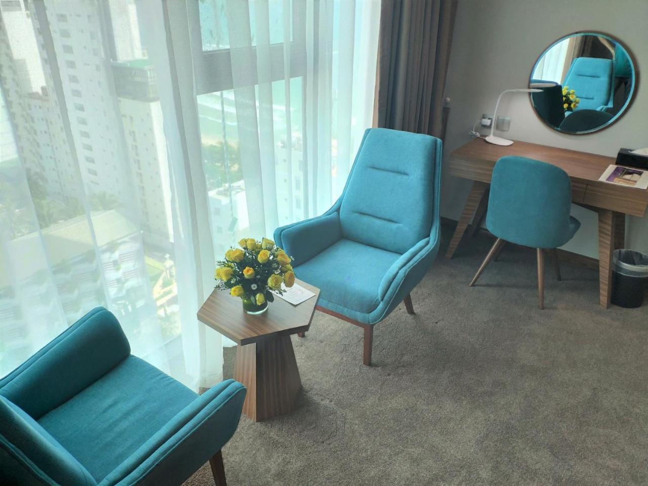เมืองทั่ญ ลักชัวรี เวียนเจียว ญาจาง โฮเทล Hotel ภายนอก รูปภาพ