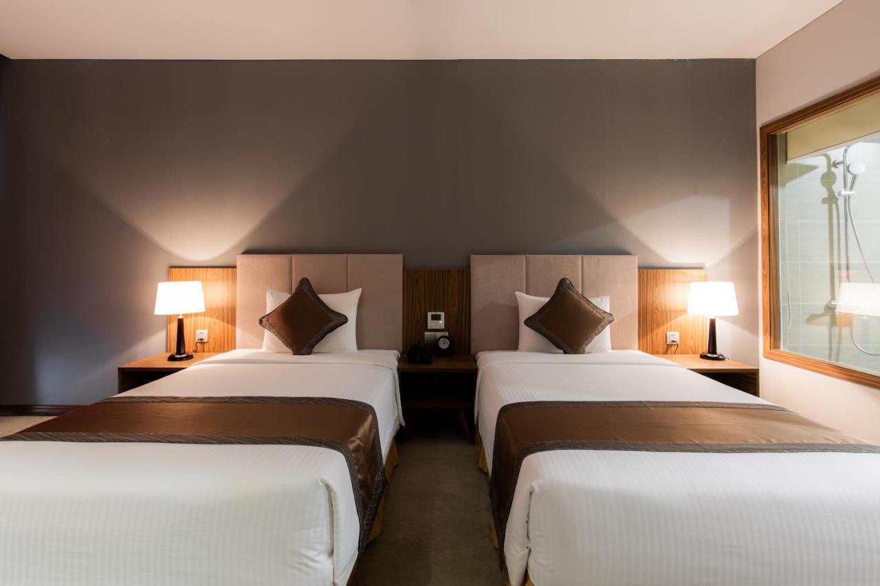เมืองทั่ญ ลักชัวรี เวียนเจียว ญาจาง โฮเทล Hotel ภายนอก รูปภาพ